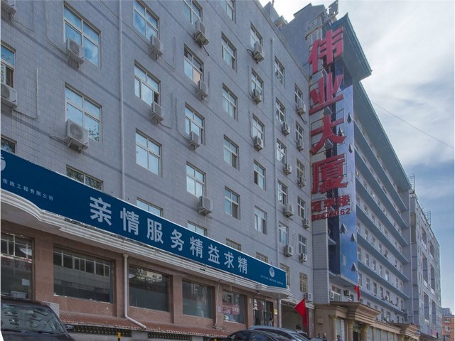 金山区体育馆PVC运动地板安装